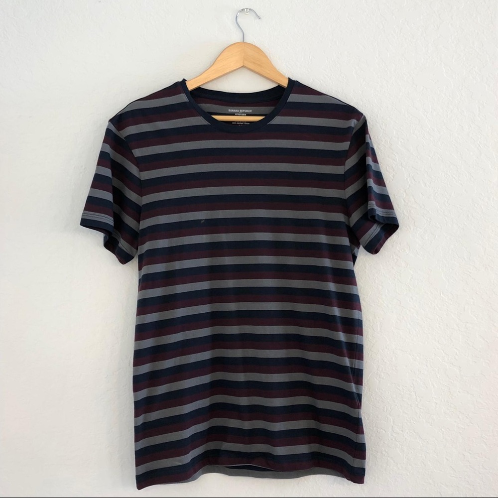 Banana Republic tshirt